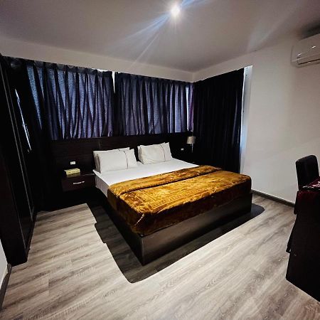 Al Joude Hotel Irbid Bagian luar foto
