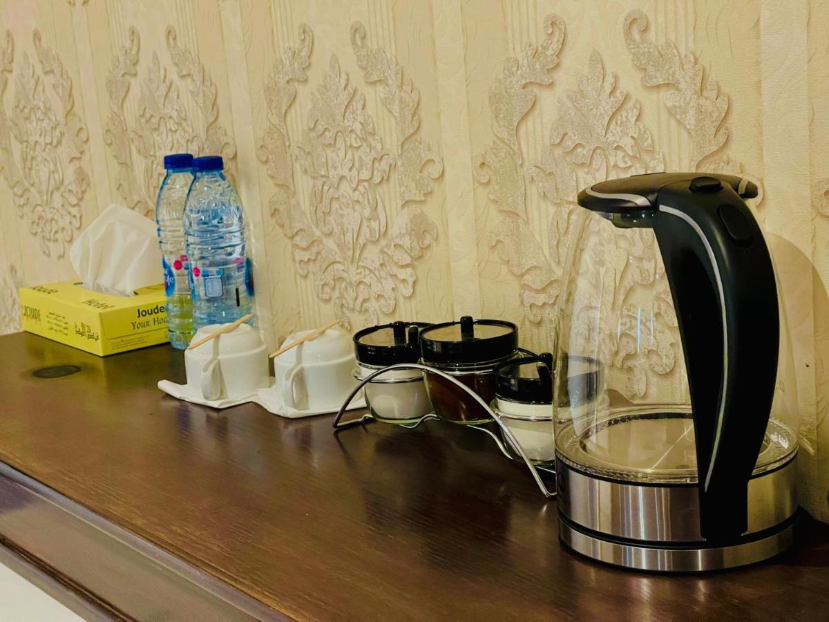 Al Joude Hotel Irbid Bagian luar foto