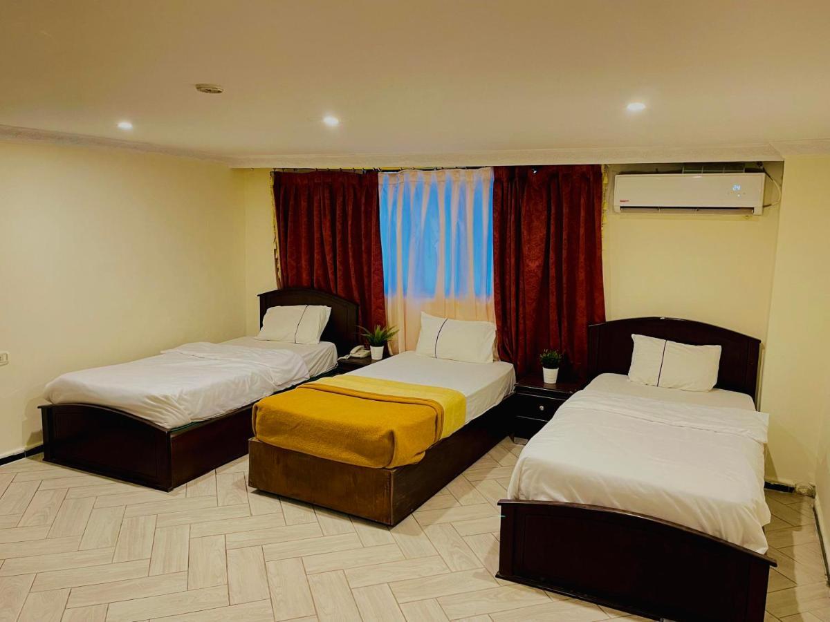 Al Joude Hotel Irbid Bagian luar foto